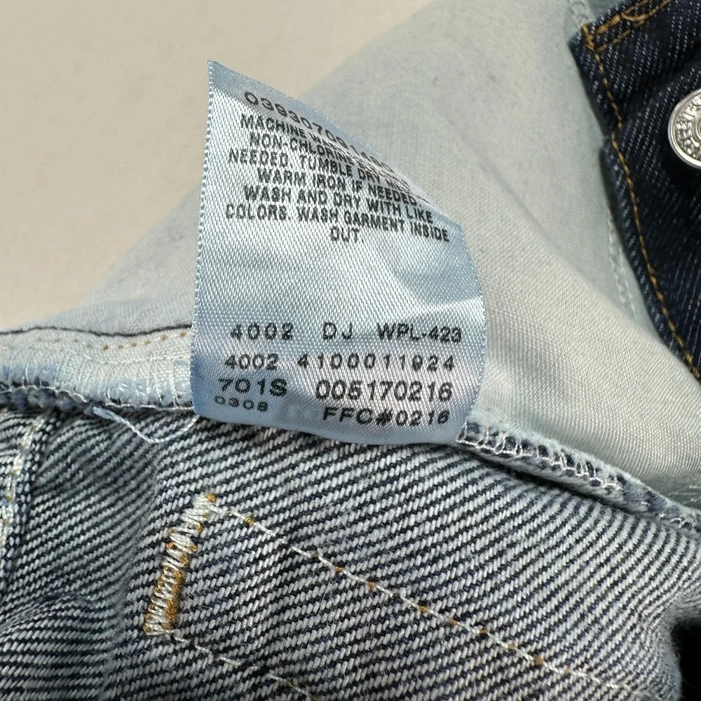 Vintage Levi's 517 Jeans Mens 30x32 Blue Bootcut Dark Wash Denim Classic Y2K A2